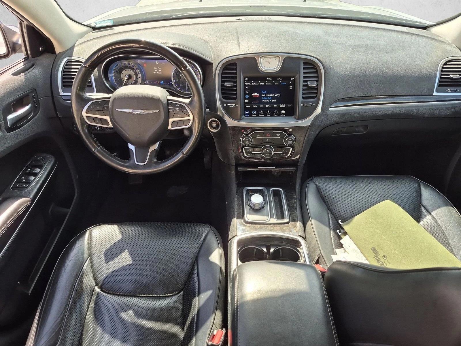 Thumbnail: 2018 Chrysler 300 - 3