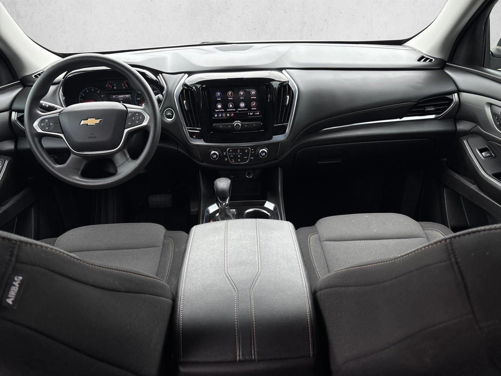 Thumbnail: 2021 Chevrolet Traverse - 3