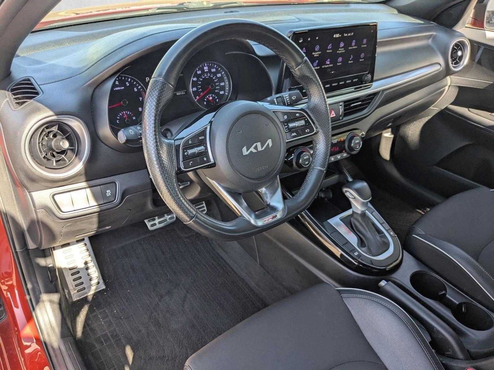 Thumbnail: 2023 Kia Forte - 3