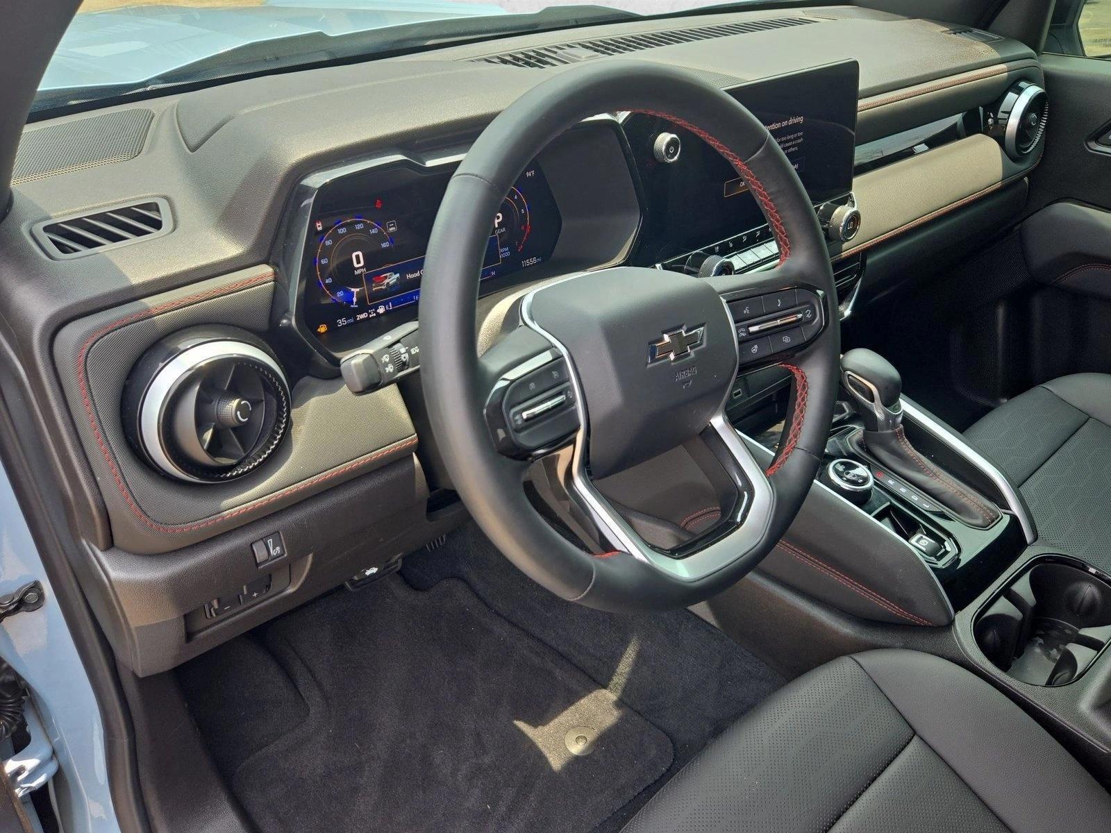 Thumbnail: 2025 Chevrolet Colorado - 3