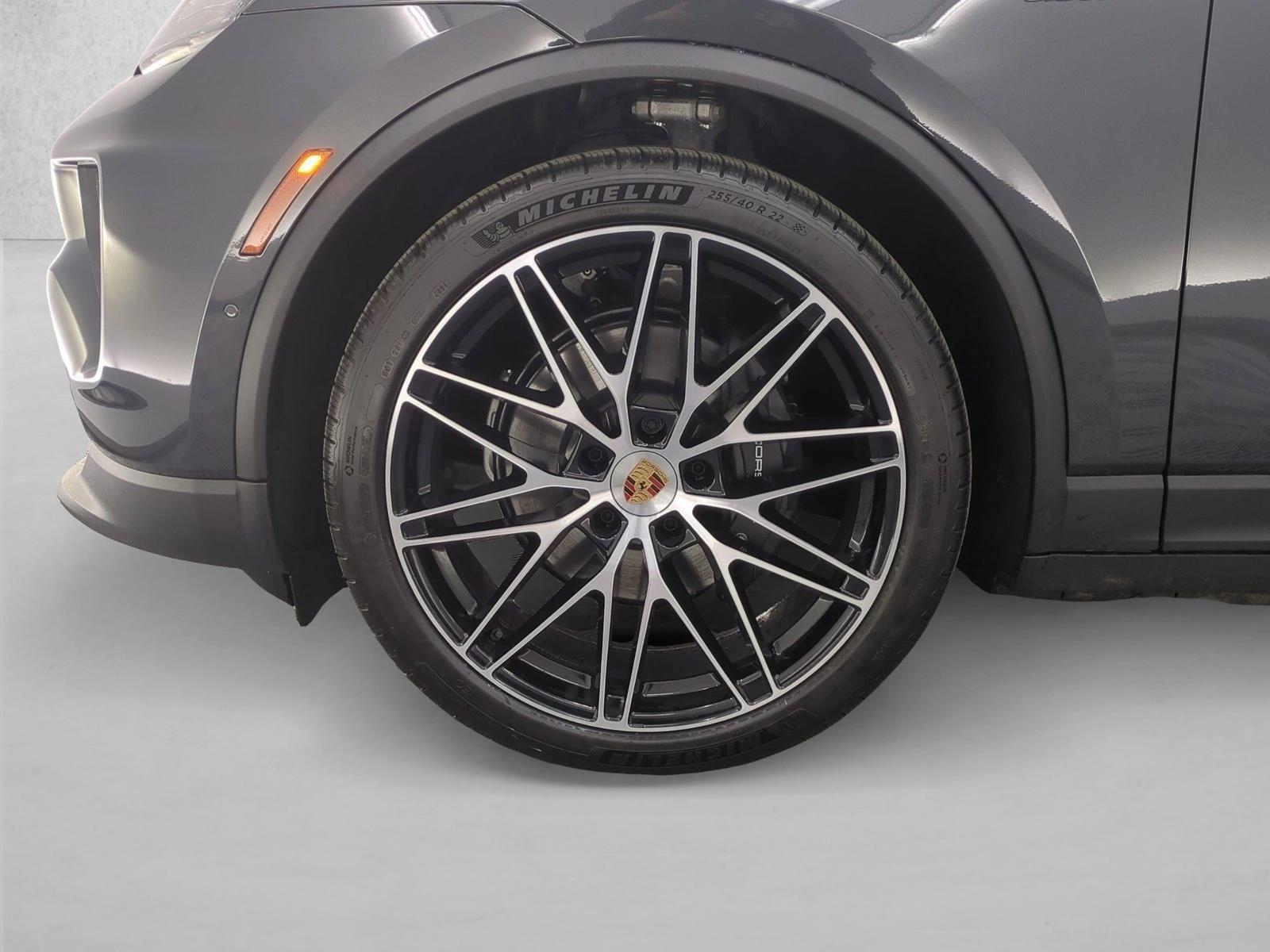 2026 Porsche Macan Base - Photo 10