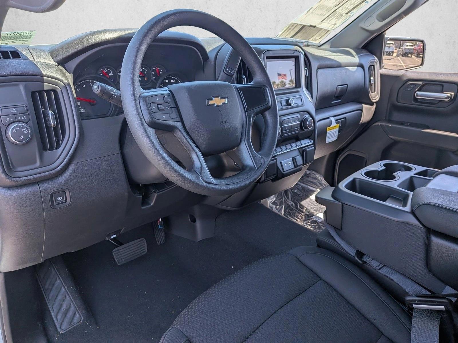 Thumbnail: 2026 Chevrolet Silverado 1500 - 3