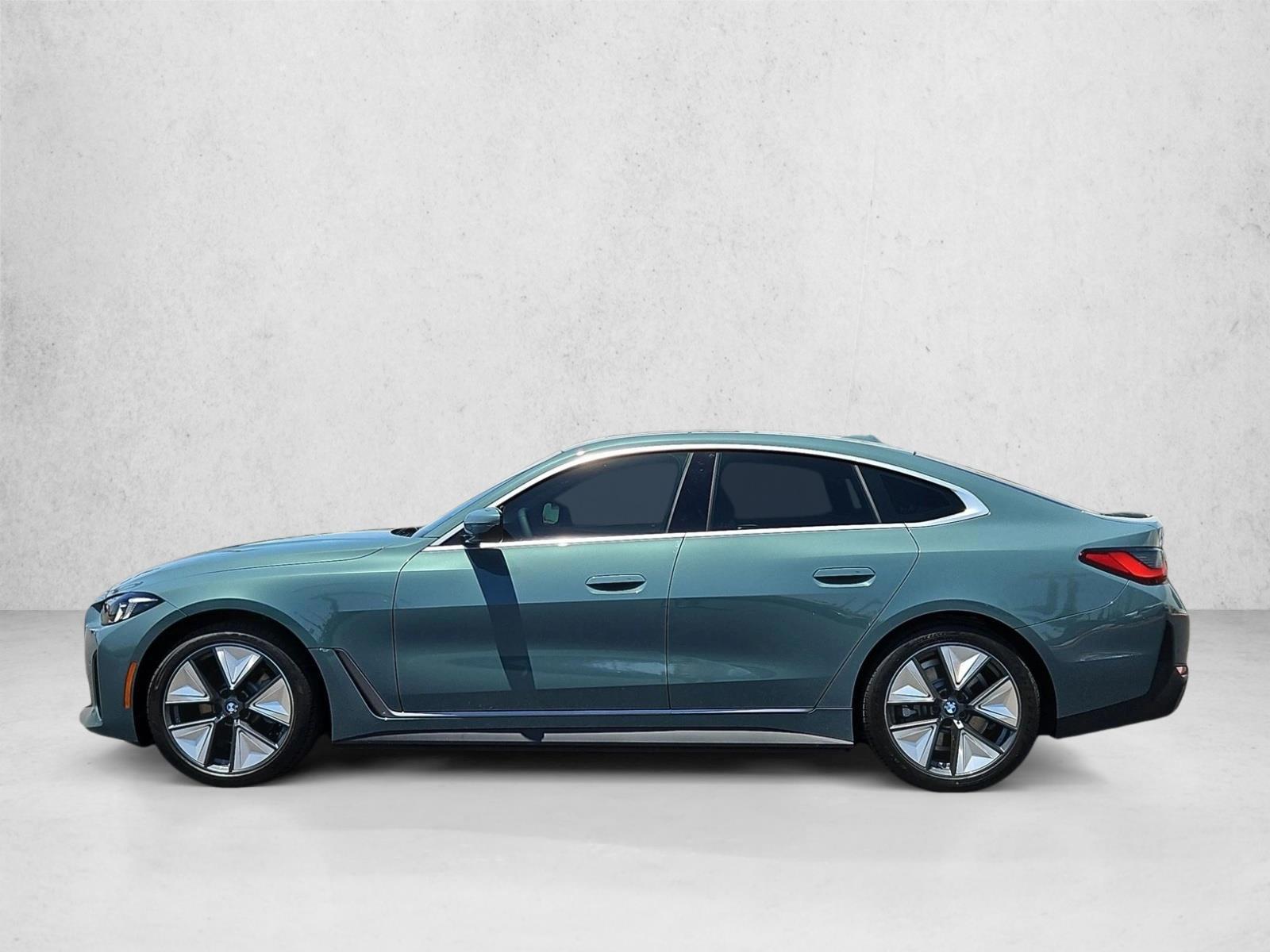 Thumbnail: 2026 BMW i4 - 2