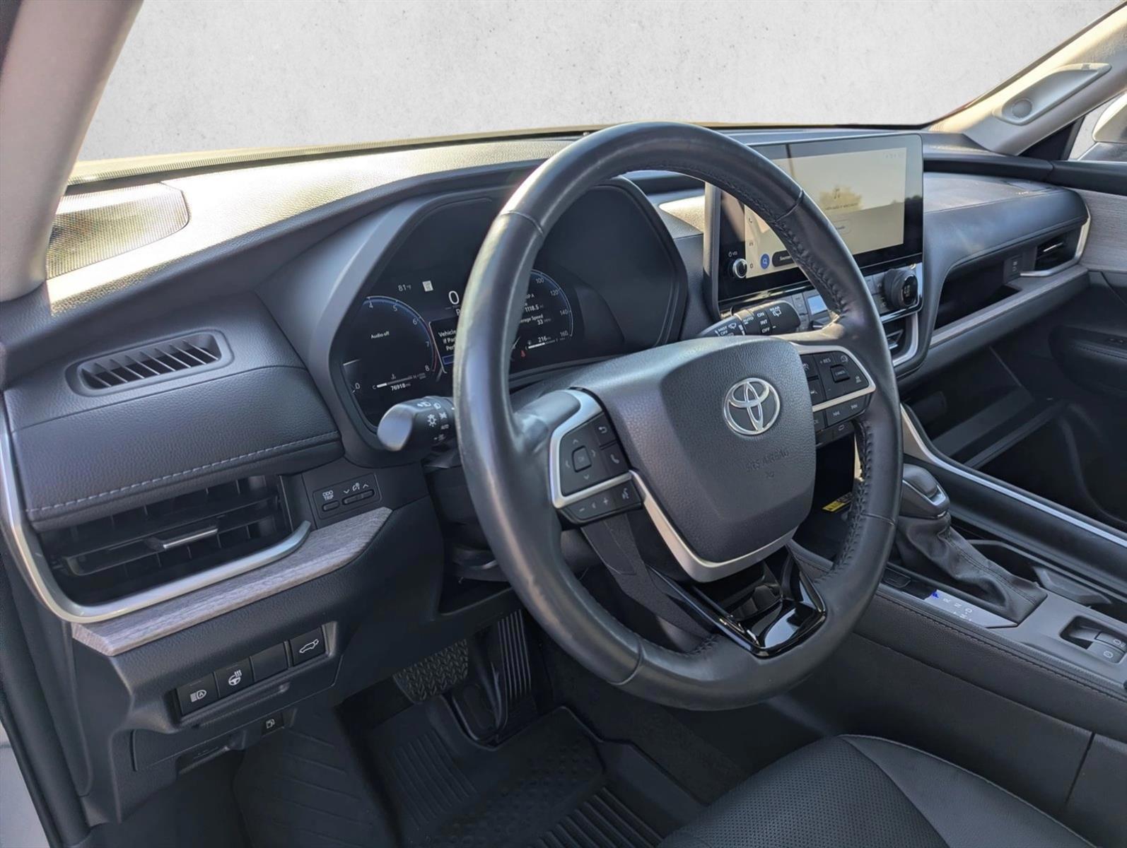 Thumbnail: 2024 Toyota Grand Highlander - 3