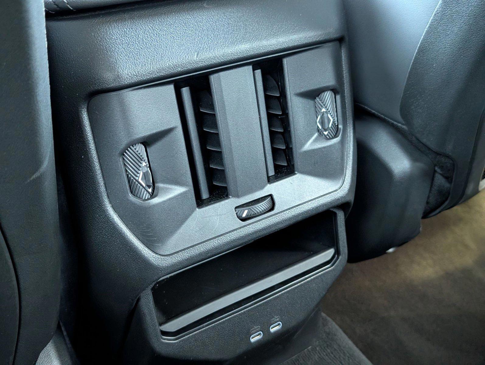 2026 BMW X3 30 - Photo 18