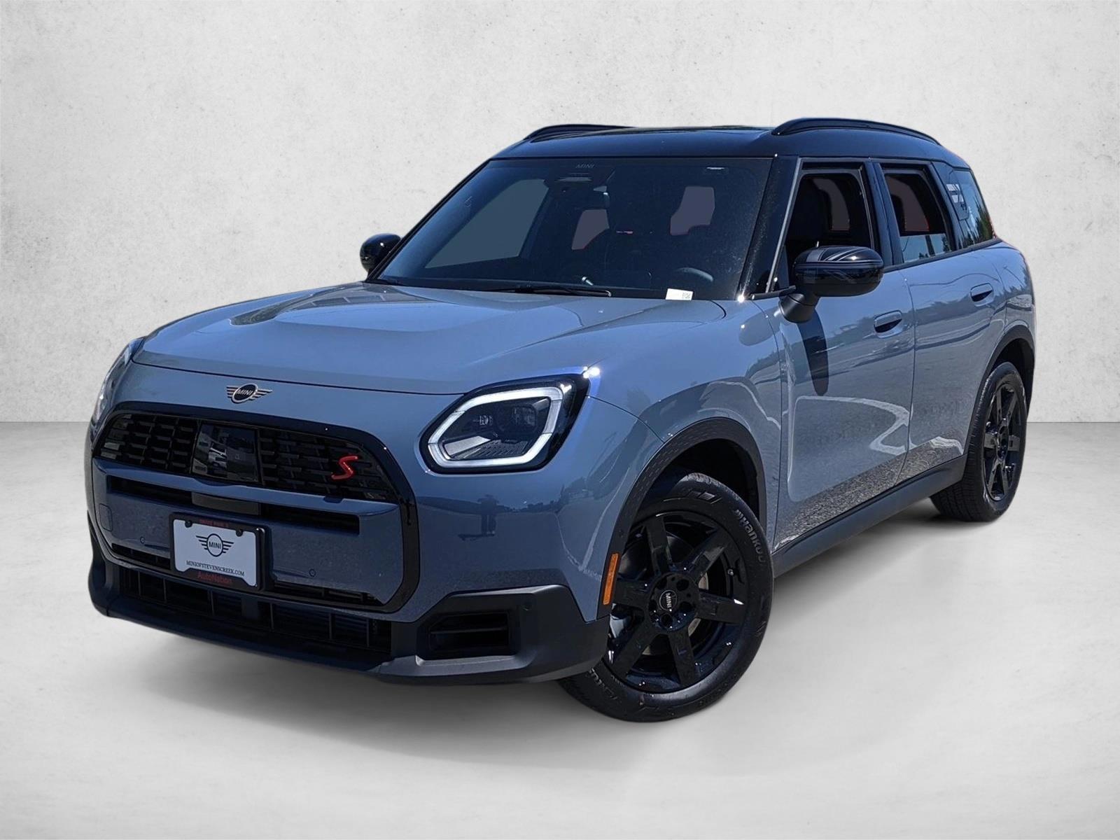 Thumbnail: 2027 MINI Cooper Countryman - 1