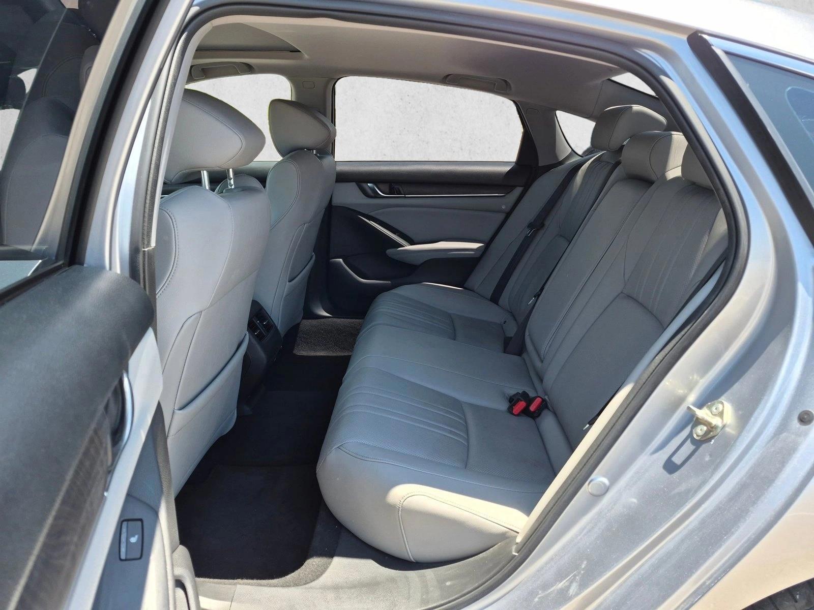 2019 Honda Accord Hybrid Touring - Photo 19