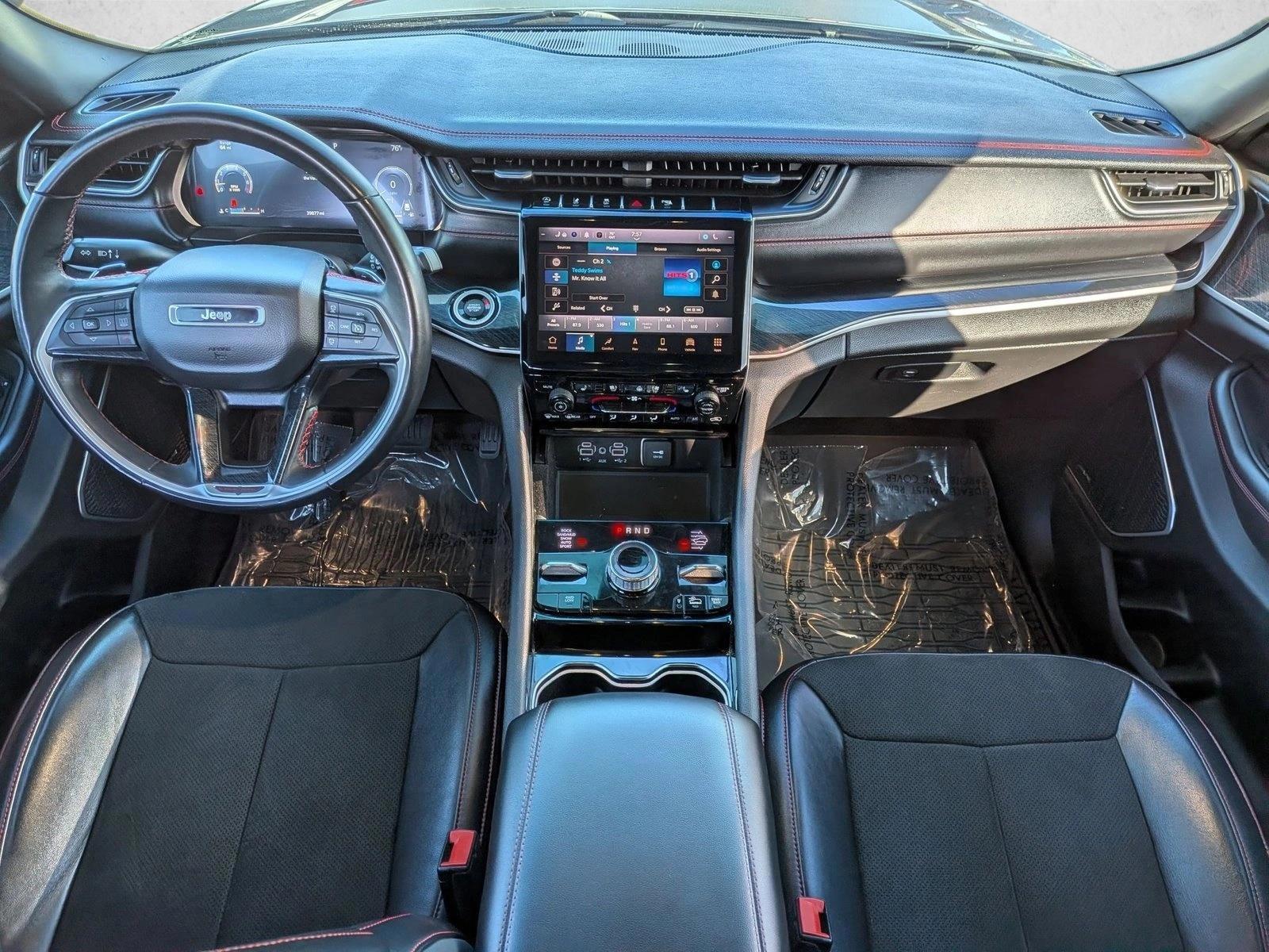Thumbnail: 2022 Jeep Grand Cherokee - 3