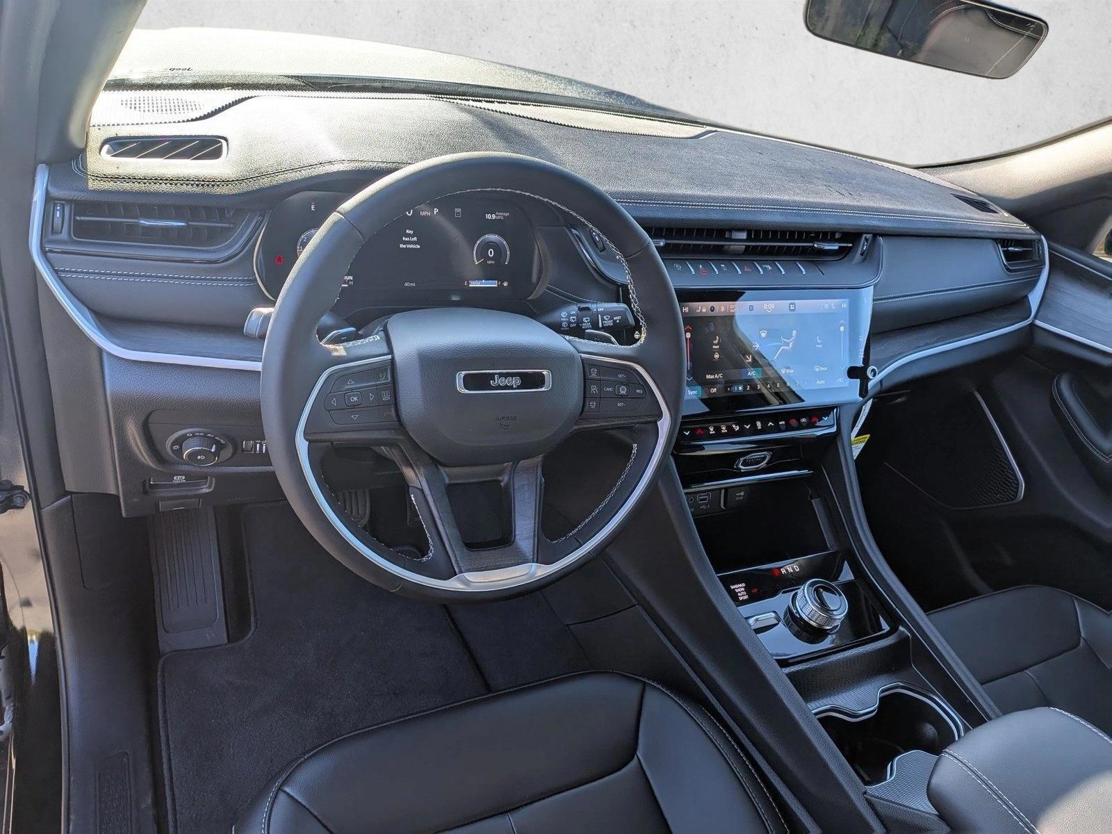 Thumbnail: 2026 Jeep Grand Cherokee - 3