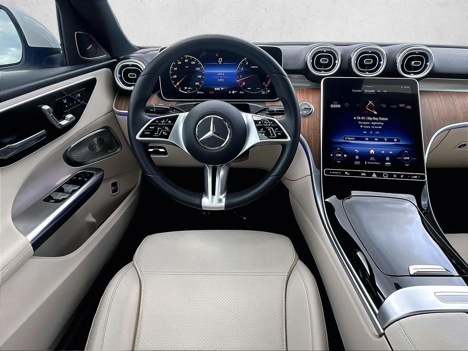 Thumbnail: 2023 Mercedes-Benz C-Class - 3