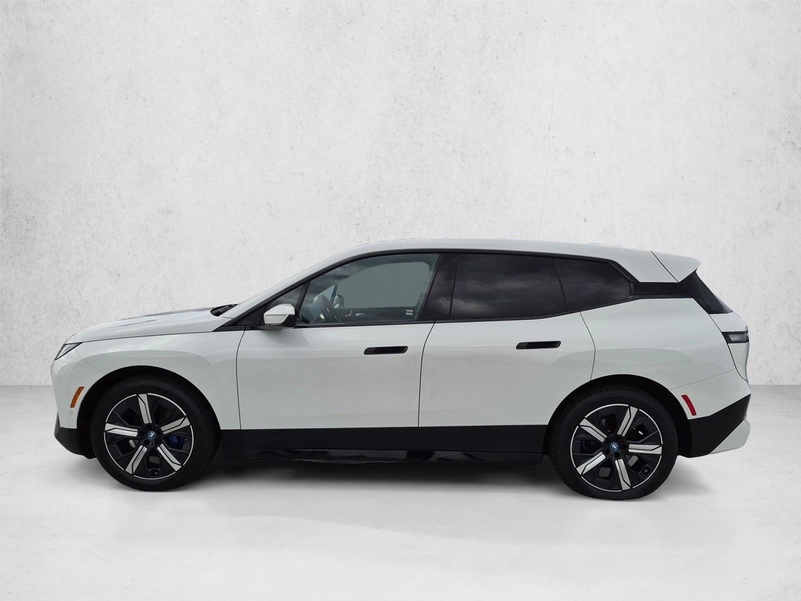 Thumbnail: 2024 BMW iX - 2