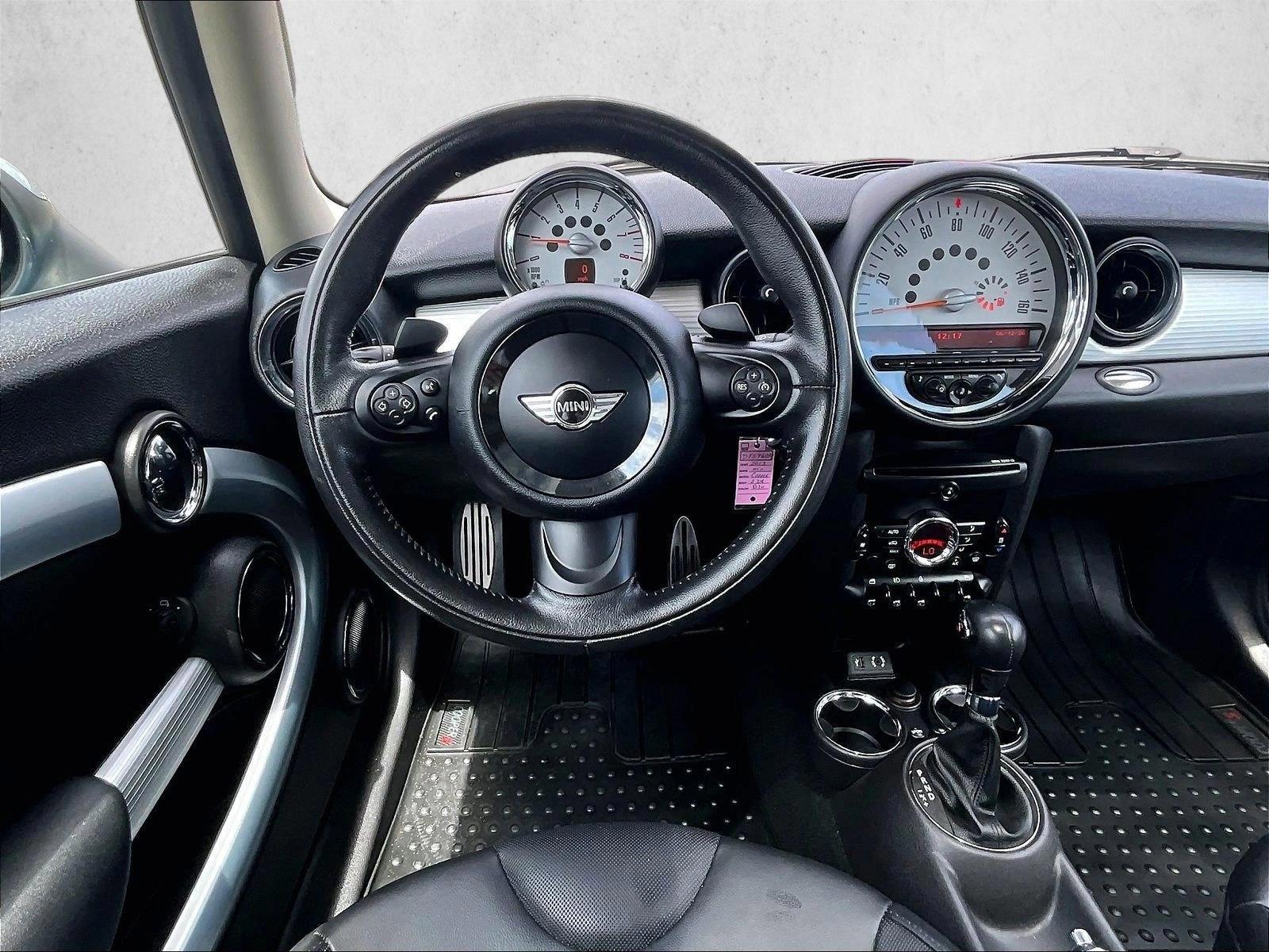 Thumbnail: 2013 MINI Cooper Clubman - 3