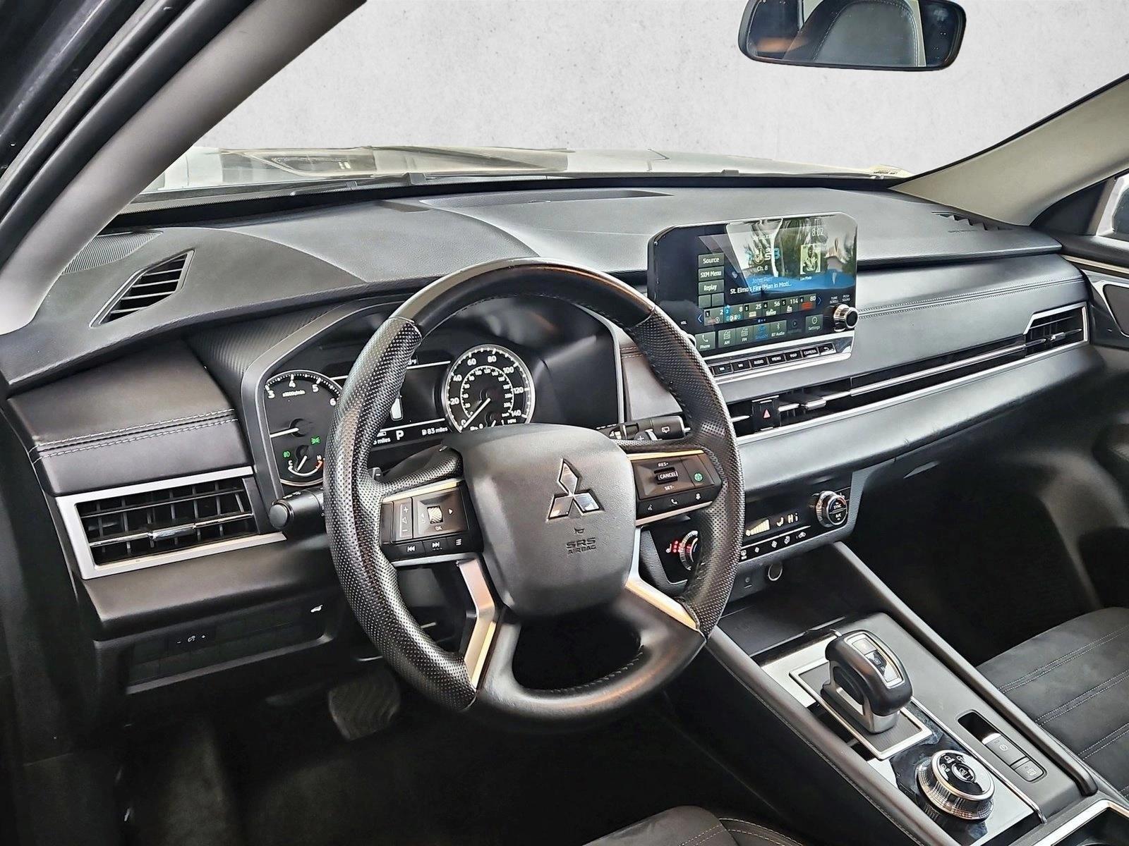 Thumbnail: 2024 Mitsubishi Outlander - 4