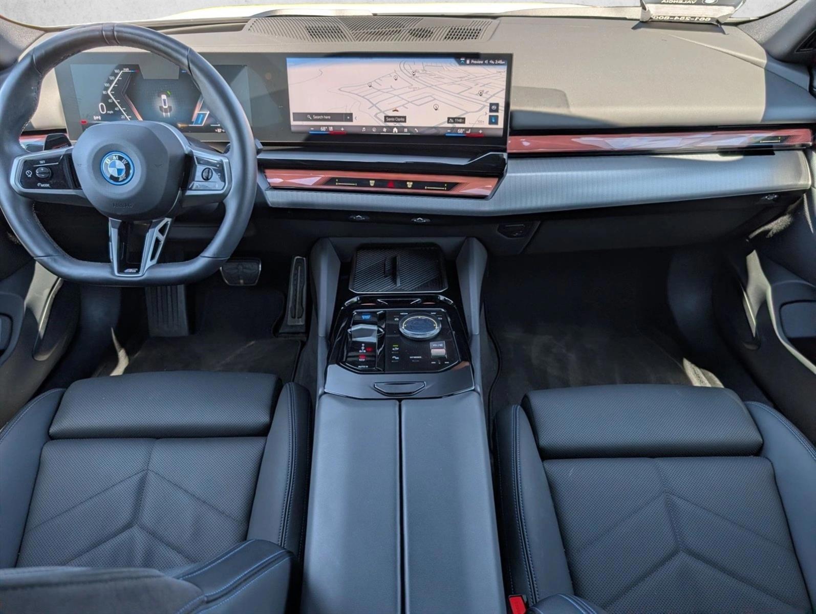 Thumbnail: 2026 BMW i5 - 4