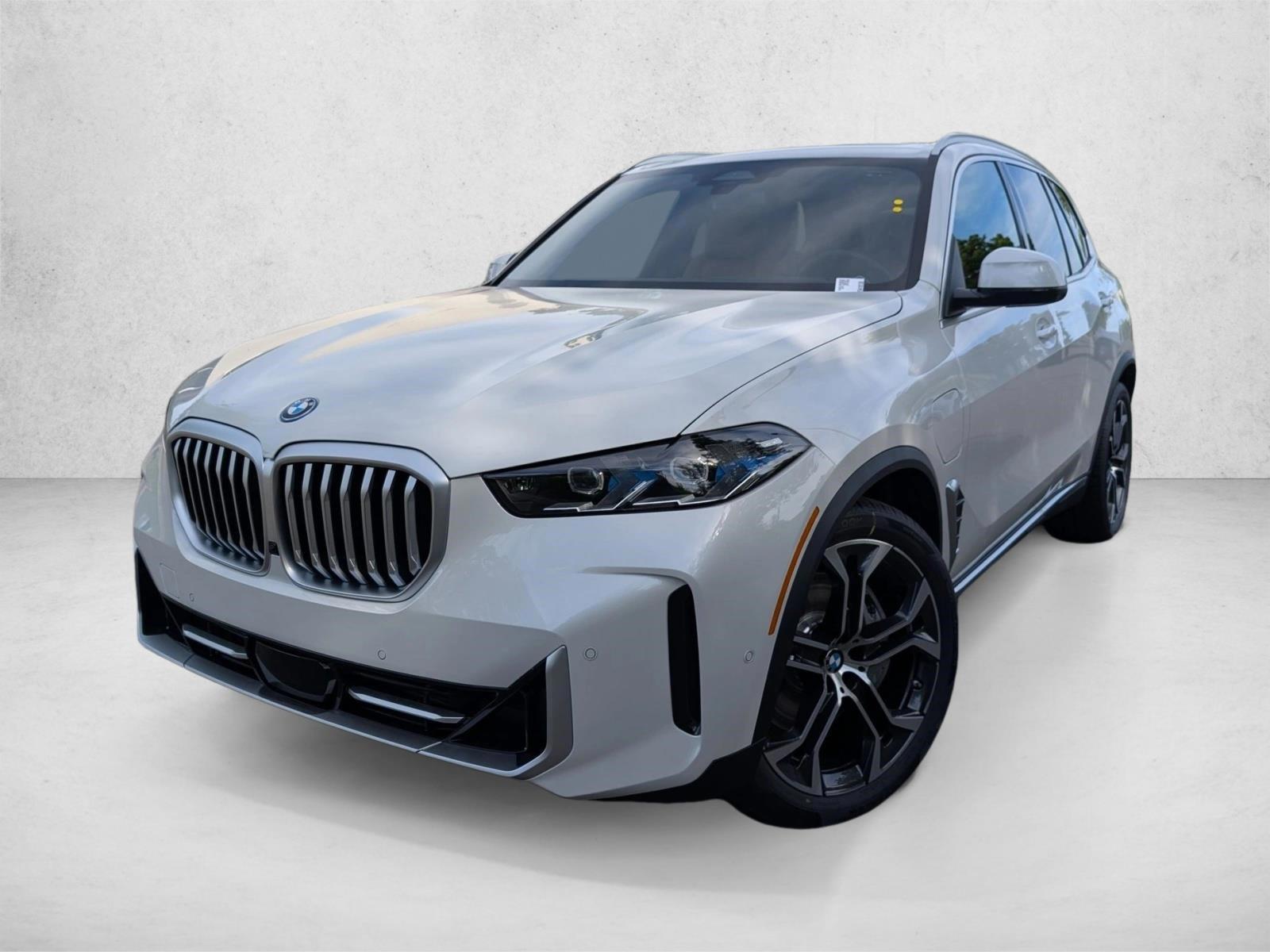 Thumbnail: 2026 BMW X5 - 1