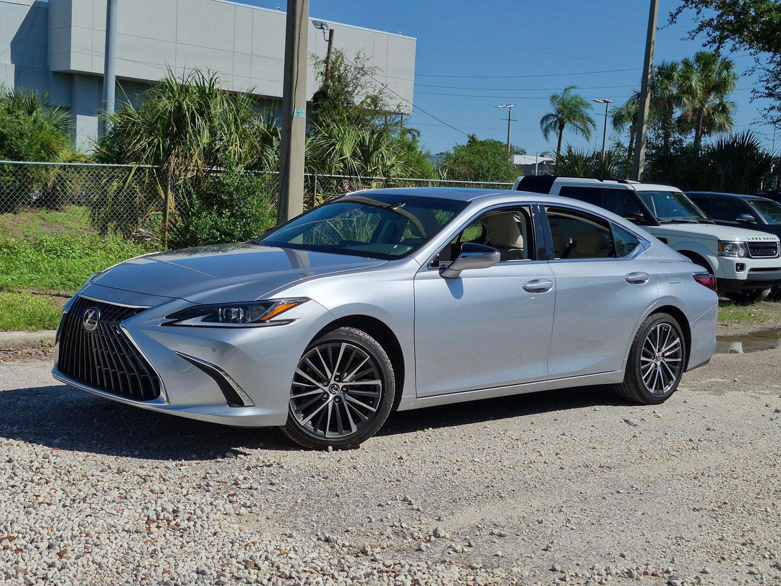 2025 Lexus ES