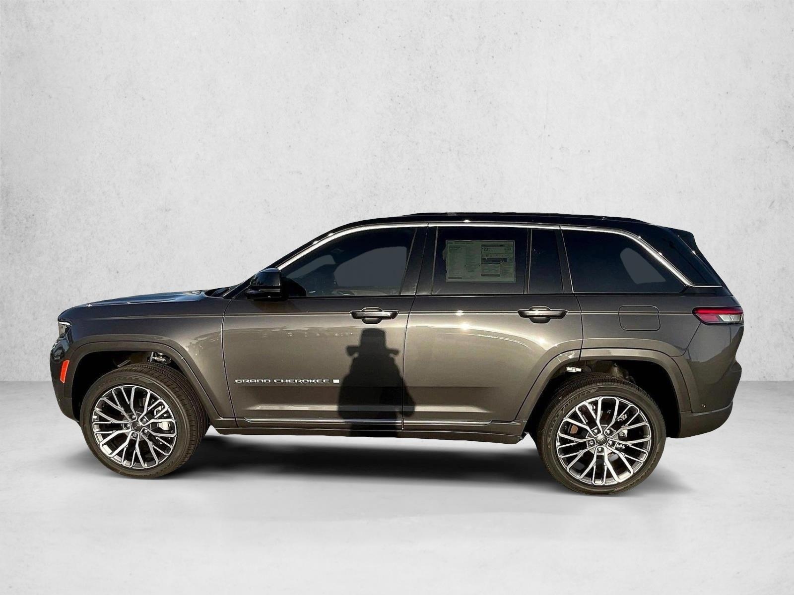 Thumbnail: 2026 Jeep Grand Cherokee - 2