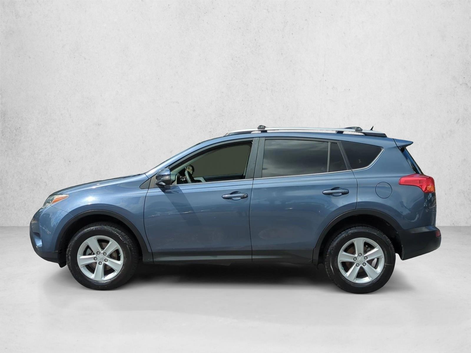 Thumbnail: 2013 Toyota RAV4 - 2