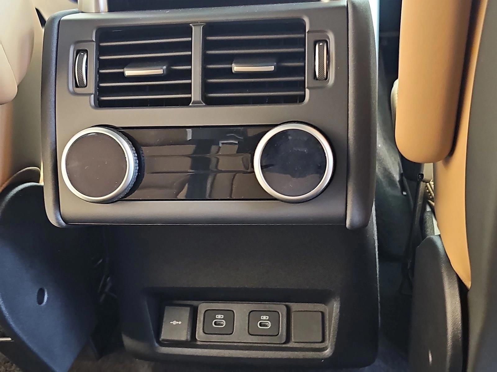 2025 Land Rover Discovery Dynamic SE - Photo 12