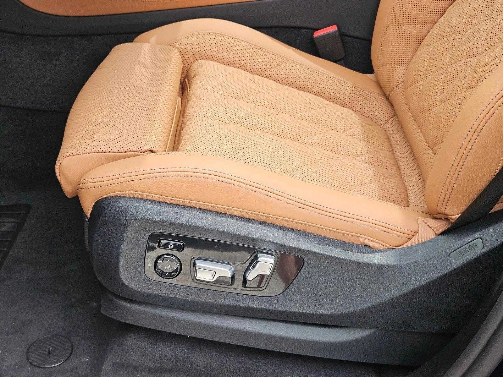 Thumbnail: 2026 BMW X5 - 4