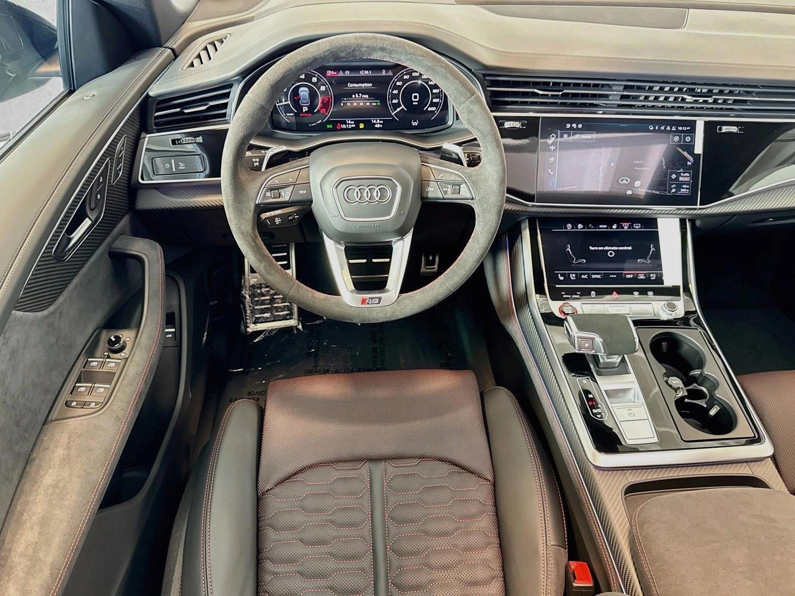 Thumbnail: 2026 Audi RS Q8 - 4