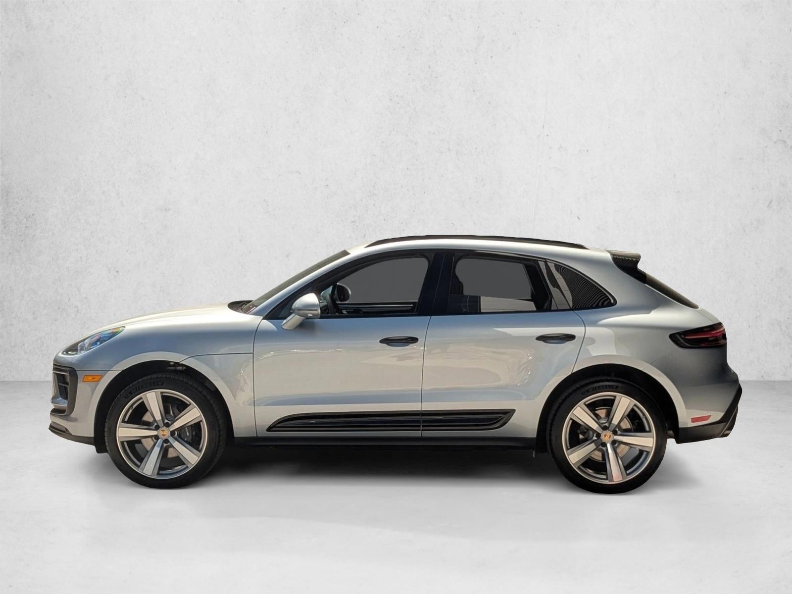 Thumbnail: 2026 Porsche Macan - 2