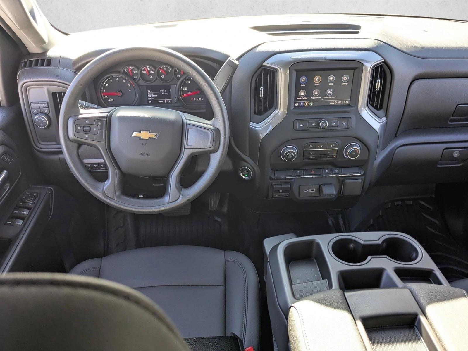 Thumbnail: 2025 Chevrolet Silverado 3500 - 2