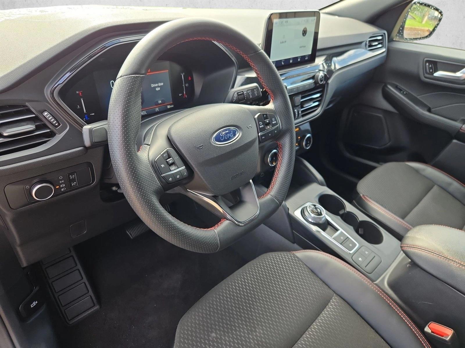 Thumbnail: 2025 Ford Escape - 3
