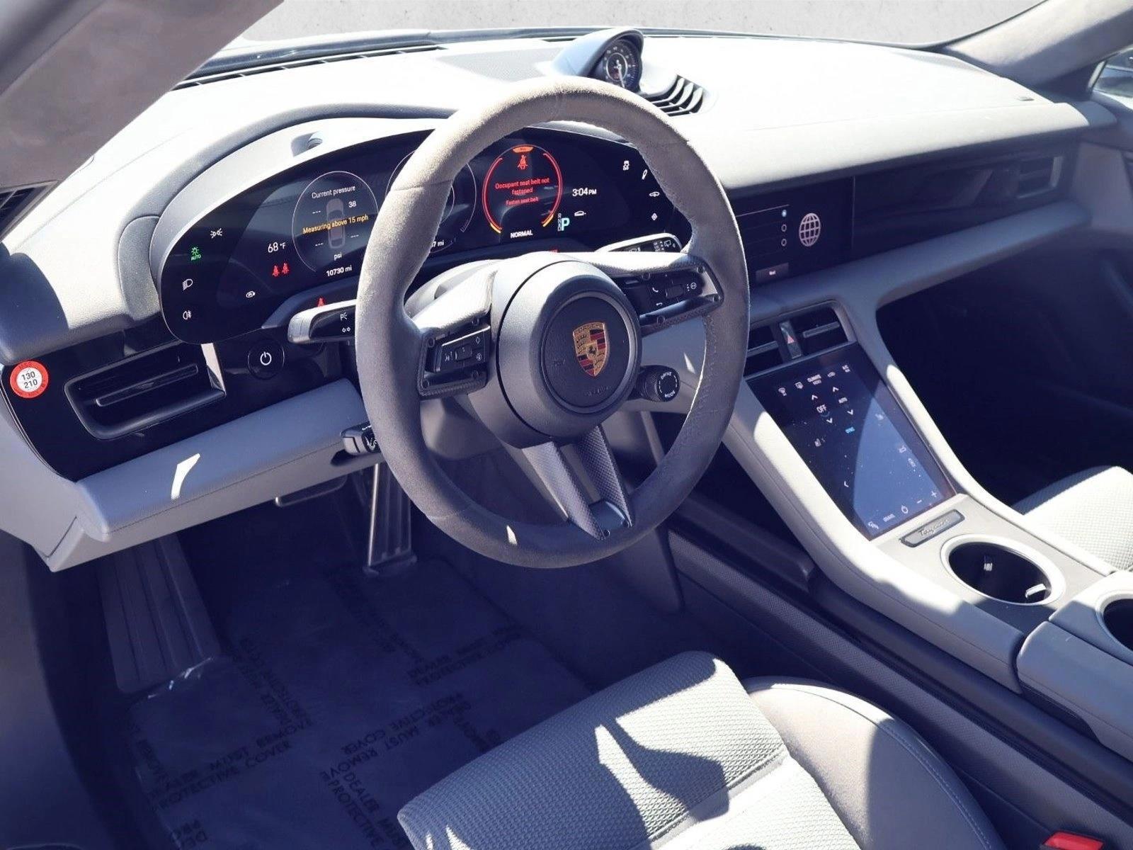 Thumbnail: 2023 Porsche Taycan - 3