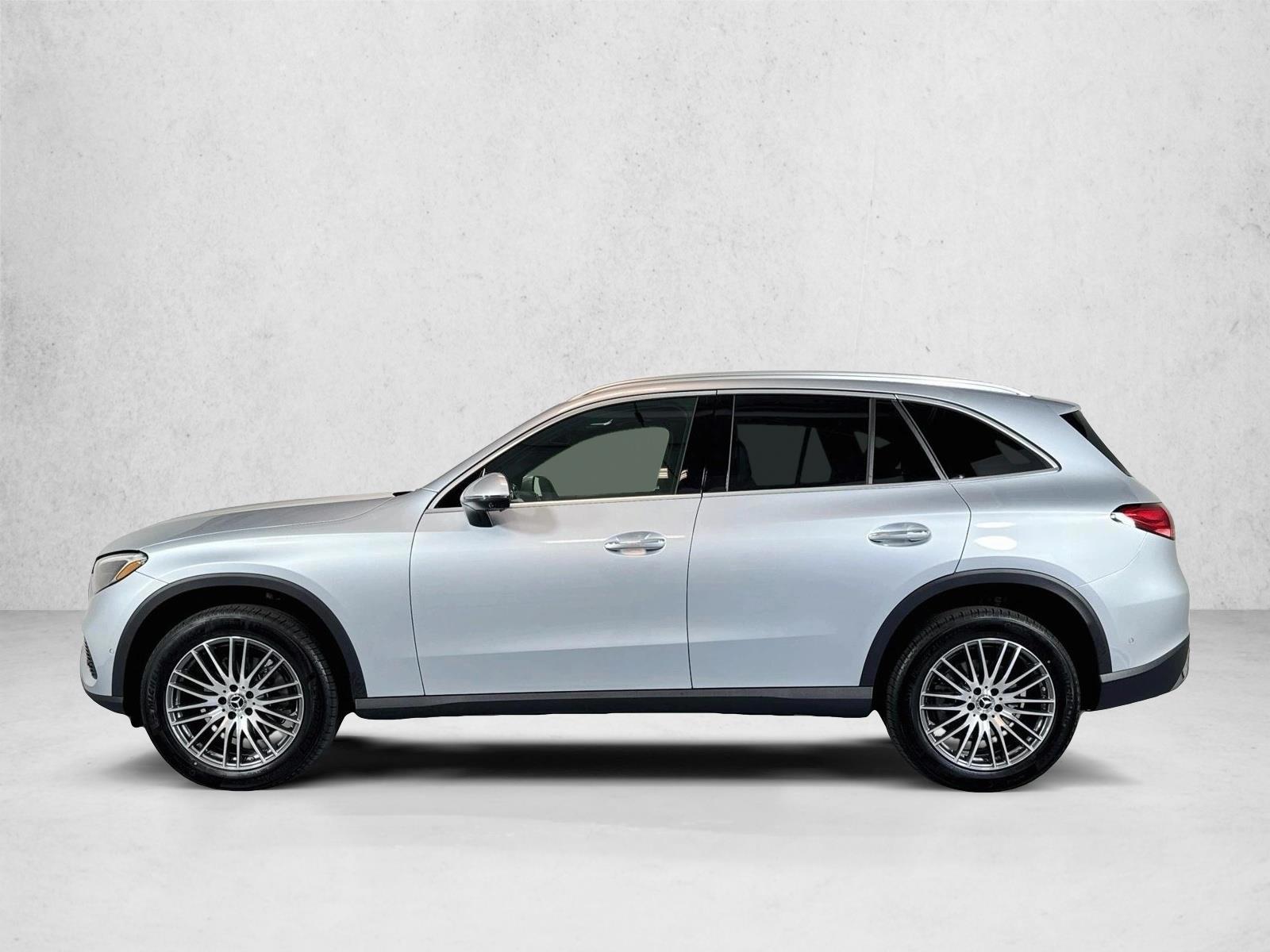 Thumbnail: 2026 Mercedes-Benz GLC - 2