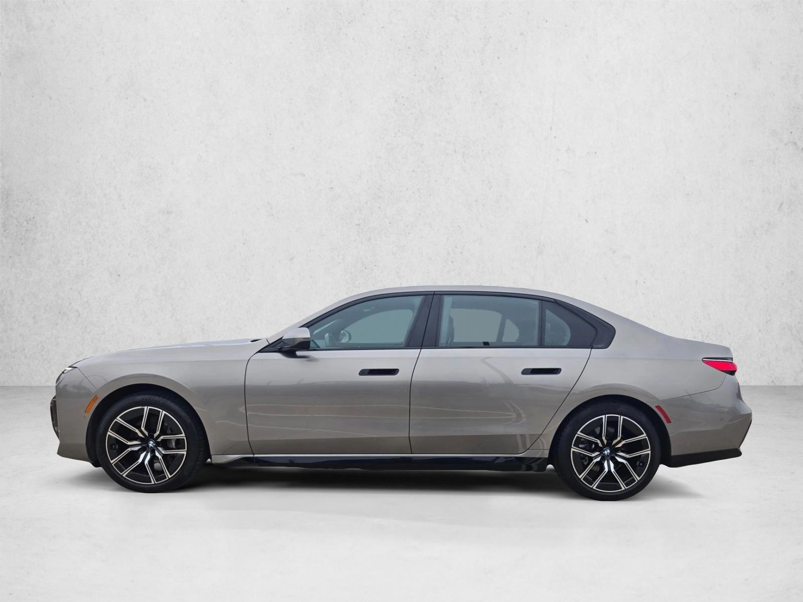 Thumbnail: 2024 BMW 7 Series - 2