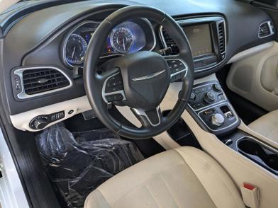 2016 Chrysler 200