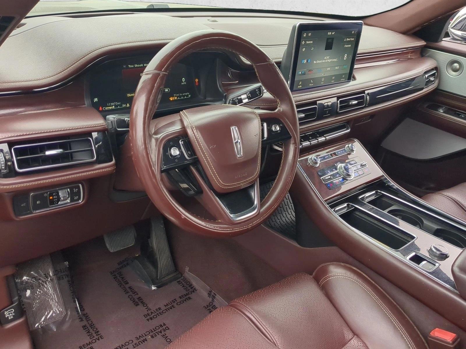 Thumbnail: 2020 Lincoln Aviator - 3