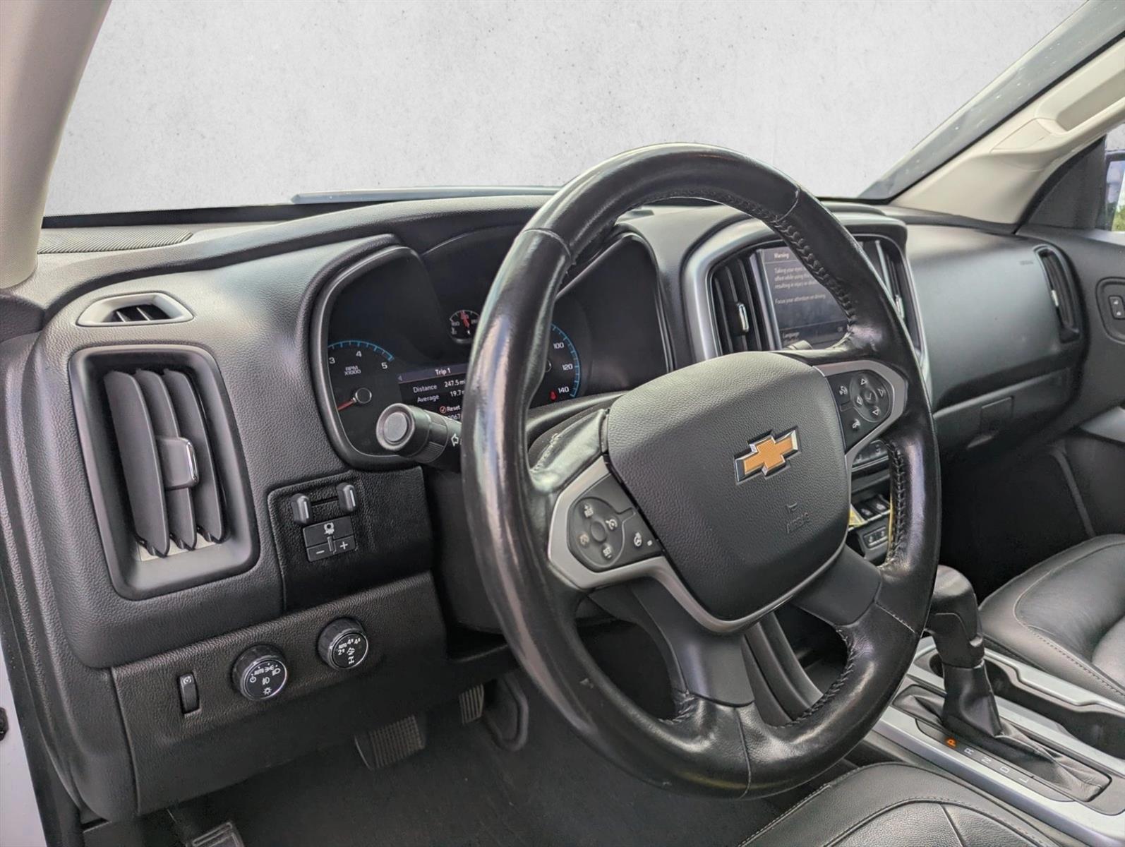 Thumbnail: 2021 Chevrolet Colorado - 3