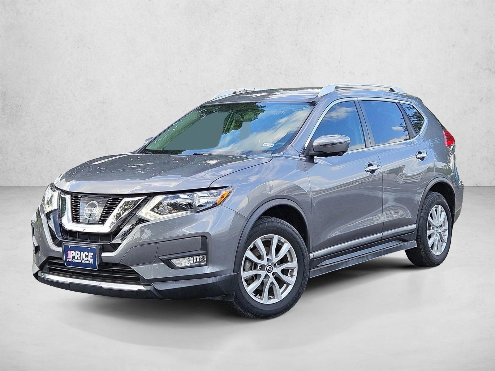 Thumbnail: 2017 Nissan Rogue - 1