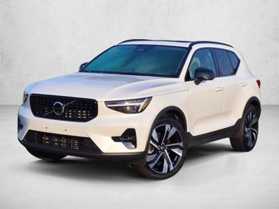 2026 Volvo XC40