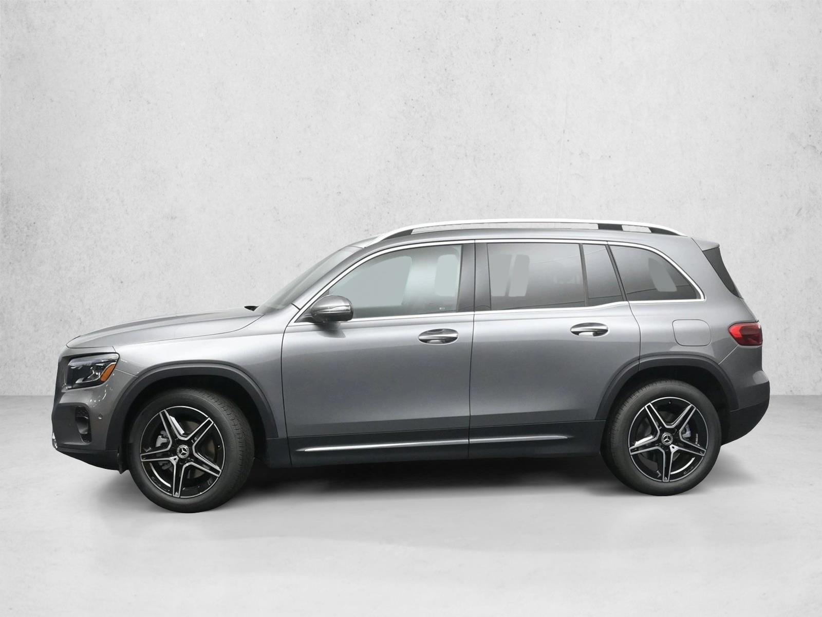Thumbnail: 2026 Mercedes-Benz GLB - 2