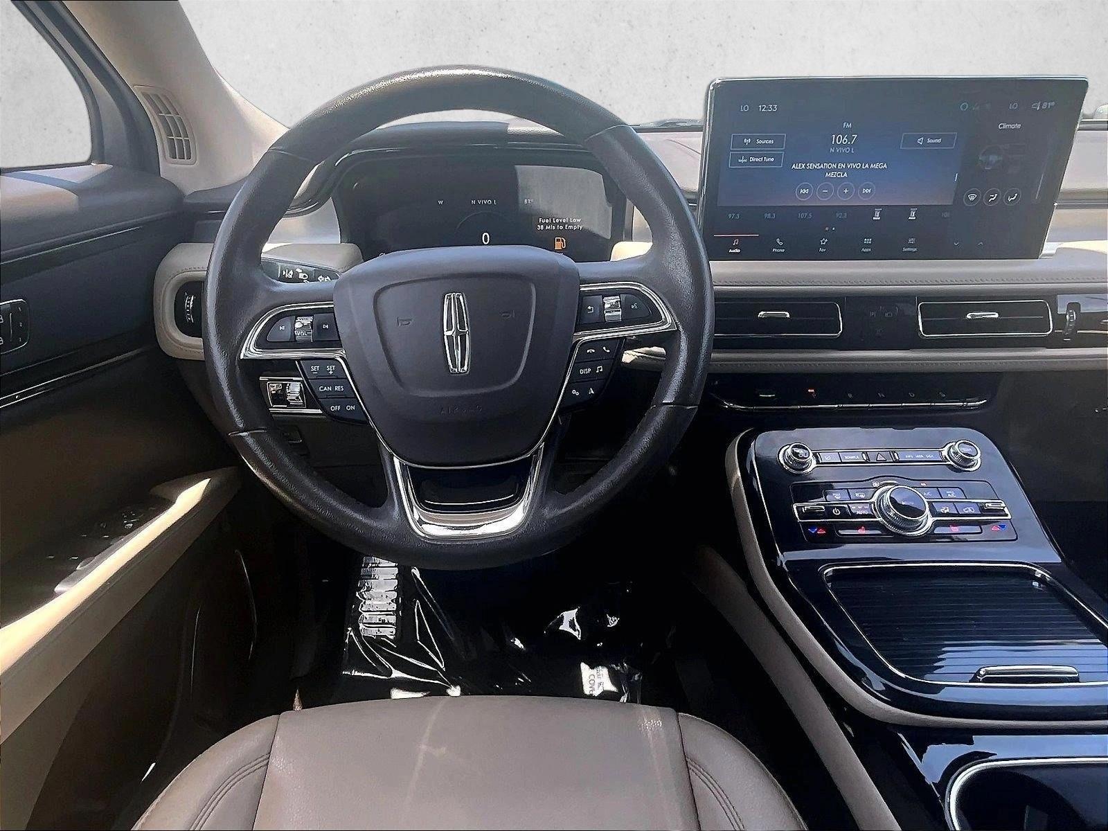 Thumbnail: 2023 Lincoln Nautilus - 3