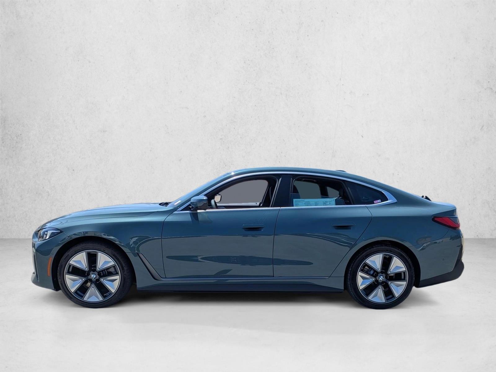 Thumbnail: 2026 BMW i4 - 2