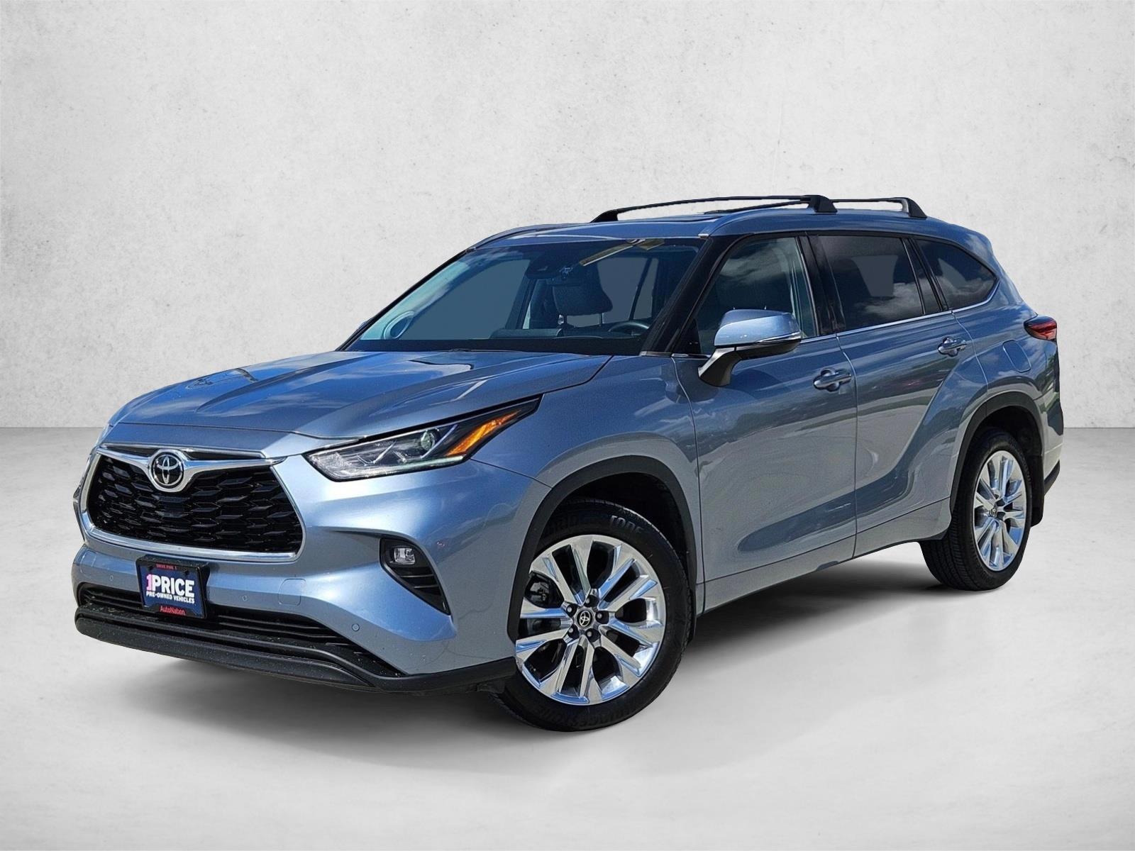 Thumbnail: 2023 Toyota Highlander - 1