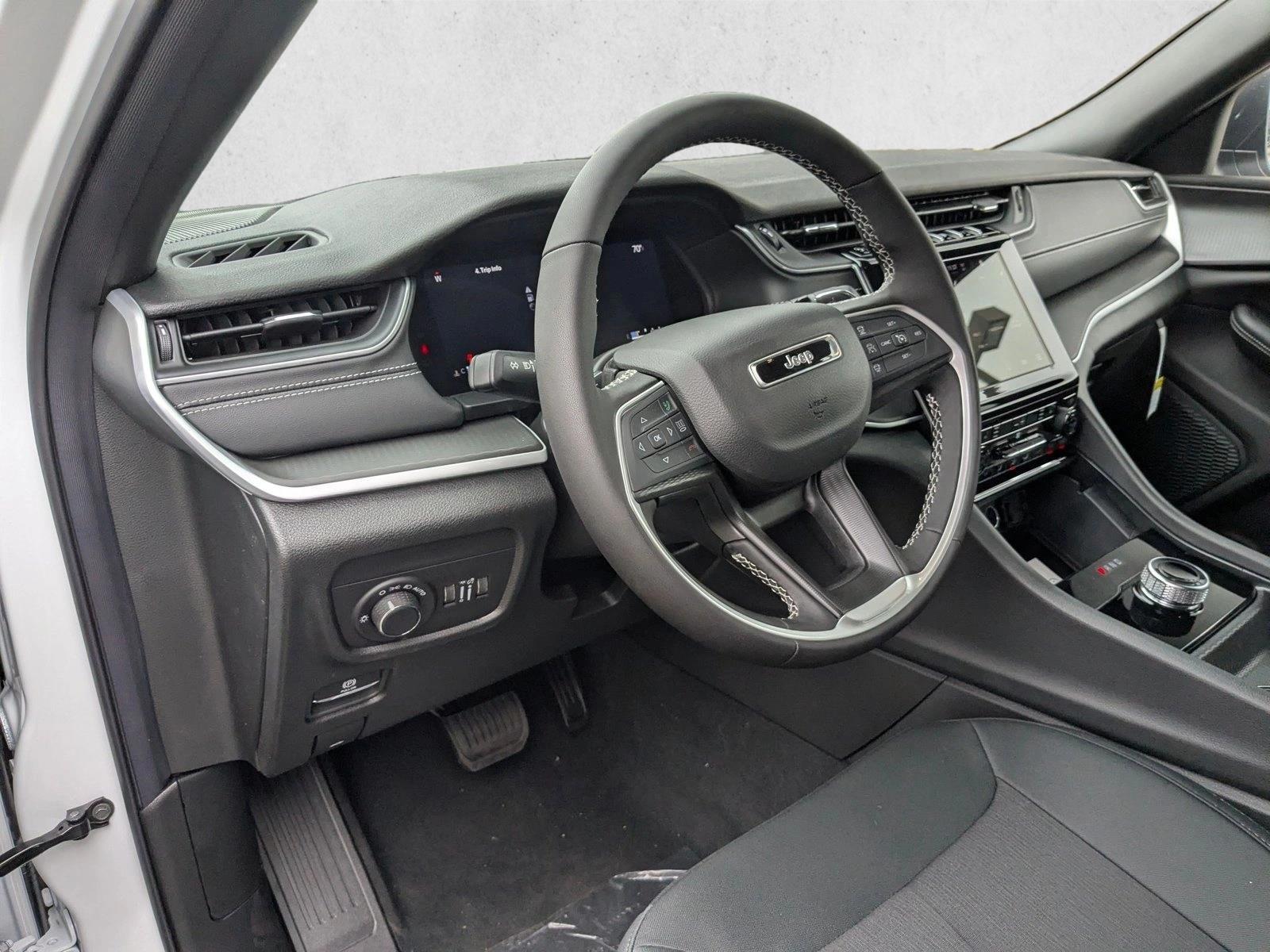 Thumbnail: 2026 Jeep Grand Cherokee L - 3