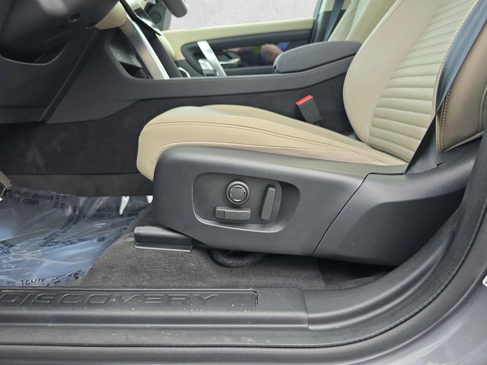 Thumbnail: 2025 Land Rover Discovery Sport - 5