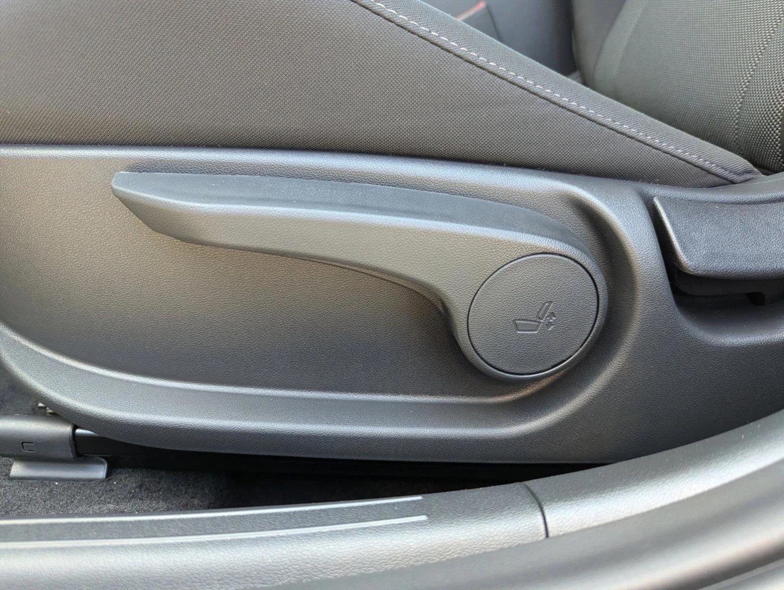 Thumbnail: 2026 Hyundai Elantra - 4