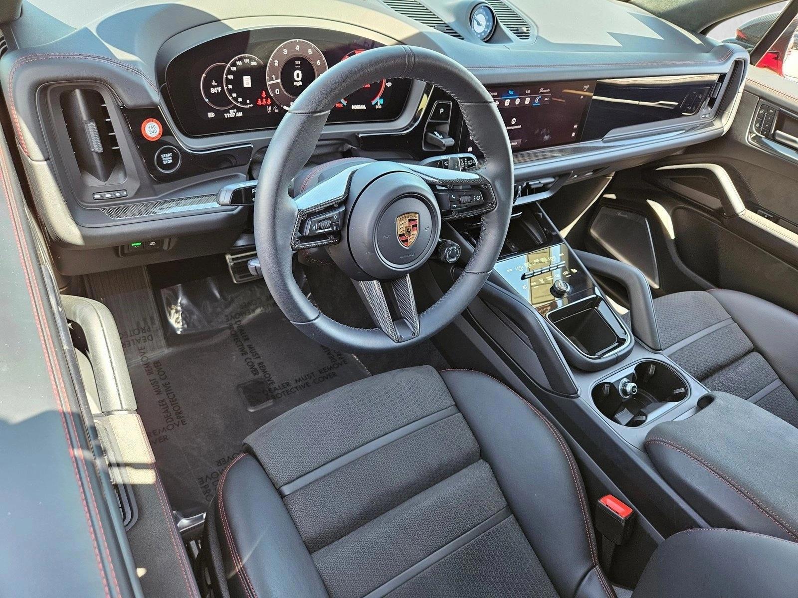 Thumbnail: 2025 Porsche Cayenne - 3