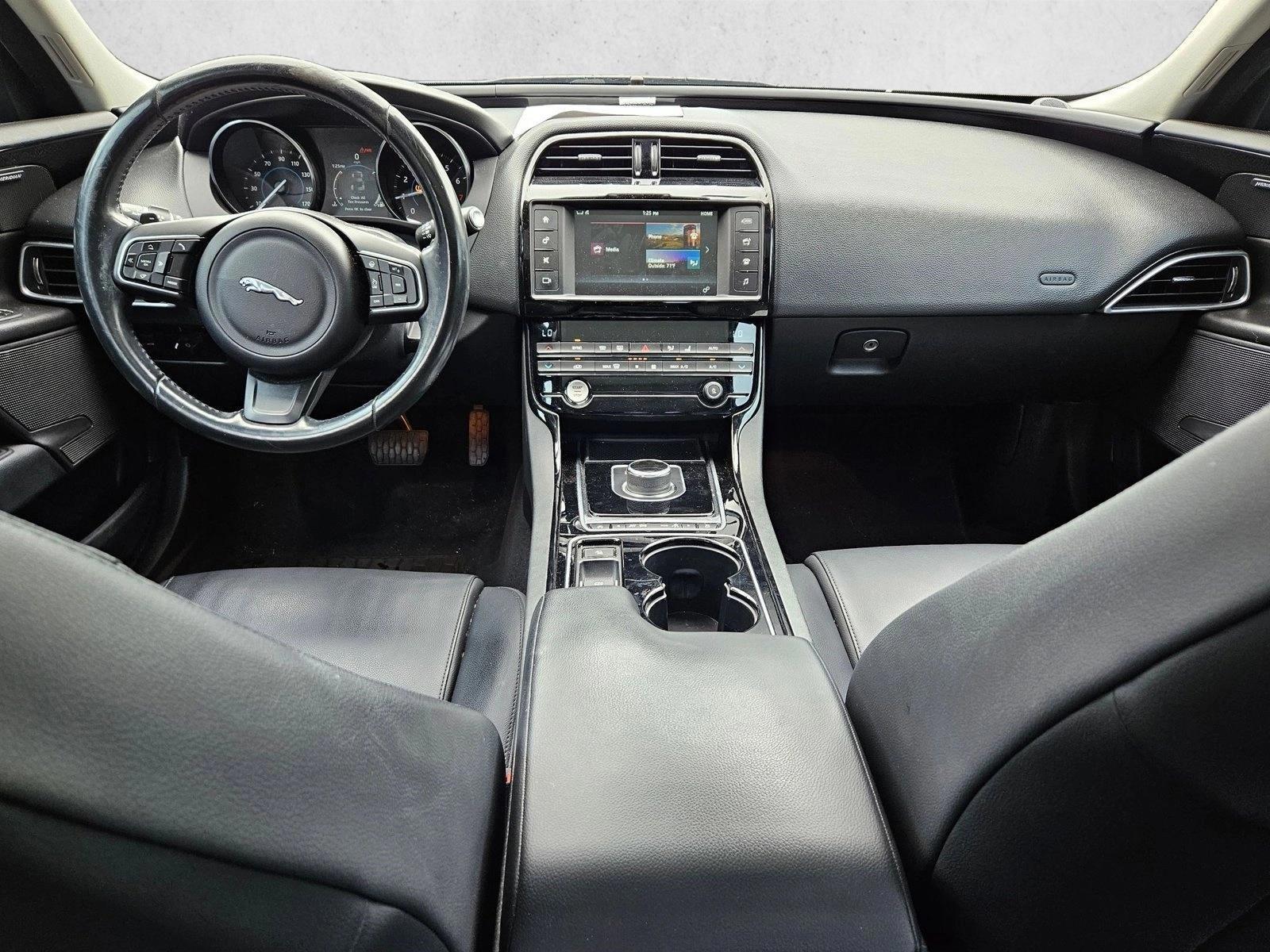 Thumbnail: 2017 Jaguar XE - 3