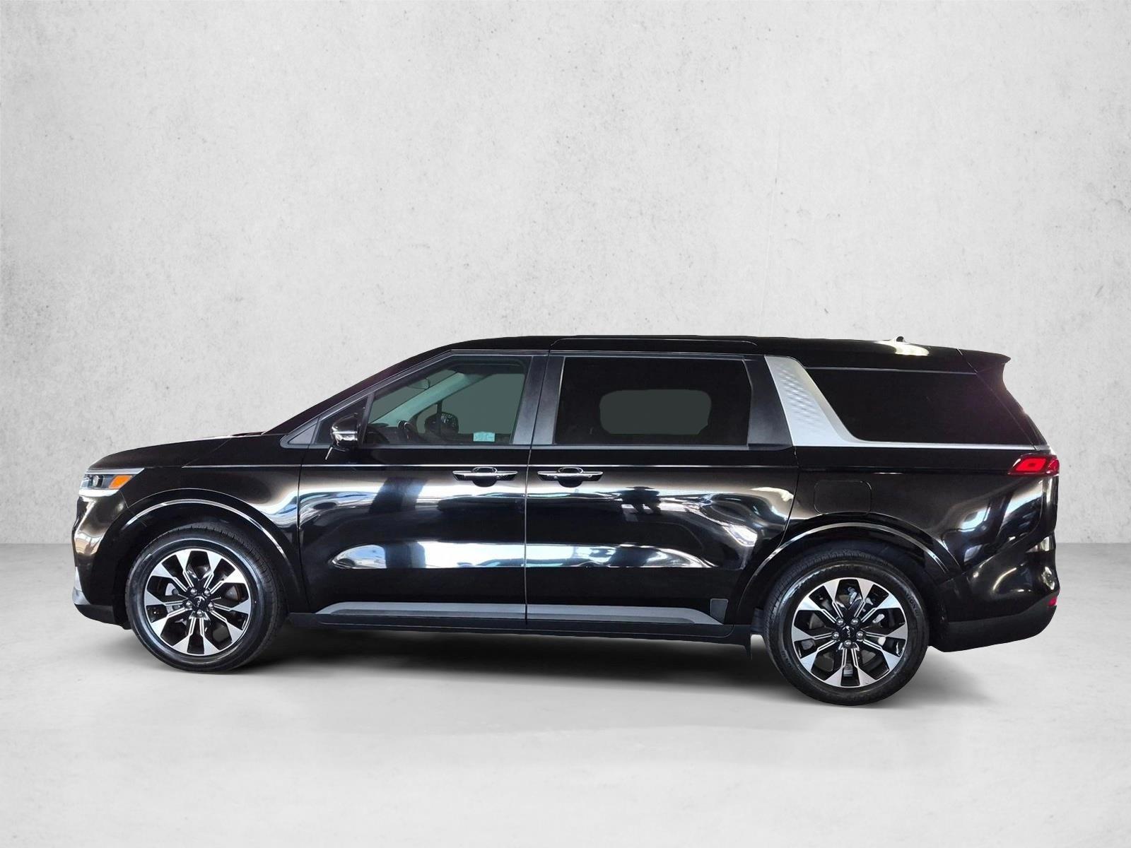 Thumbnail: 2022 Kia Carnival - 2
