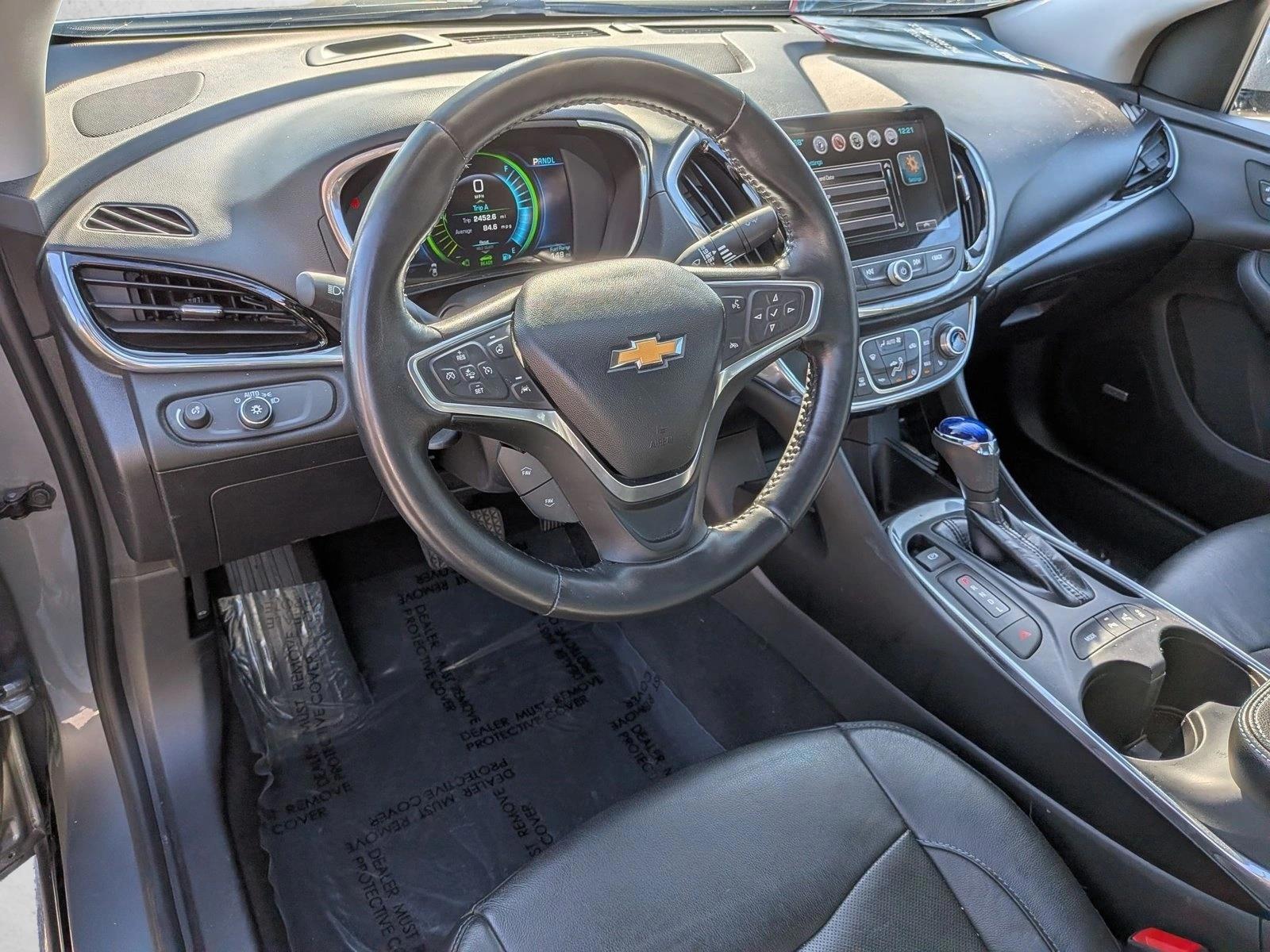 Thumbnail: 2018 Chevrolet Volt - 3