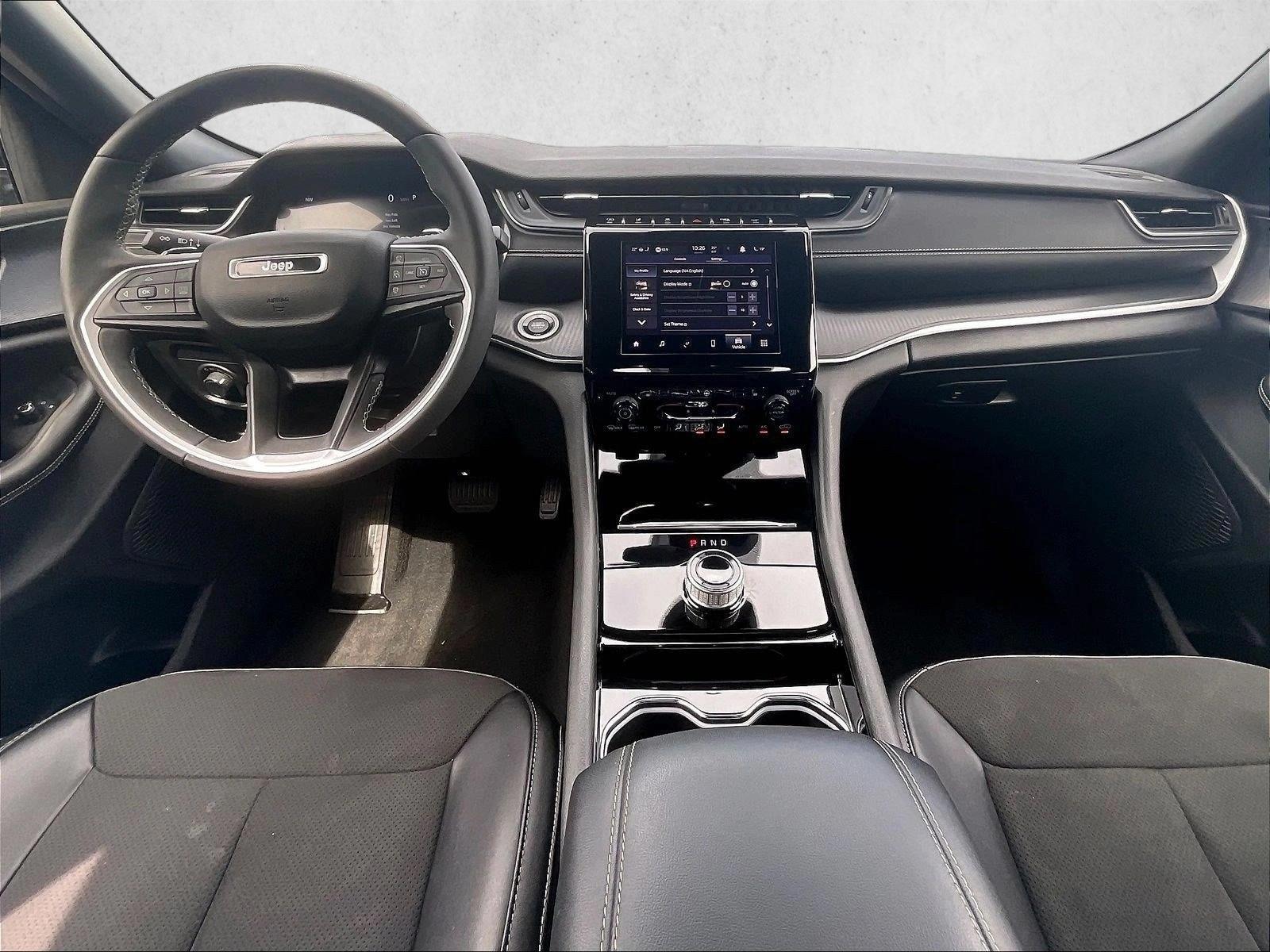 Thumbnail: 2023 Jeep Grand Cherokee - 3