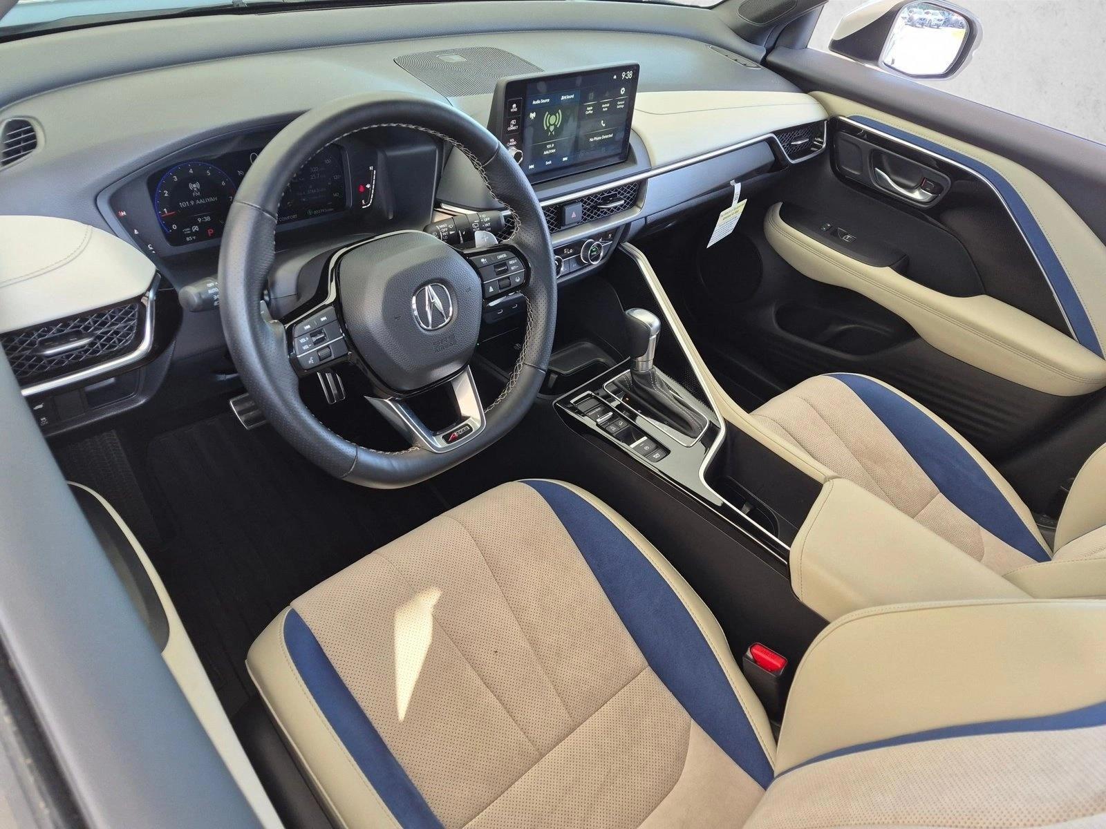 Thumbnail: 2025 Acura ADX - 3