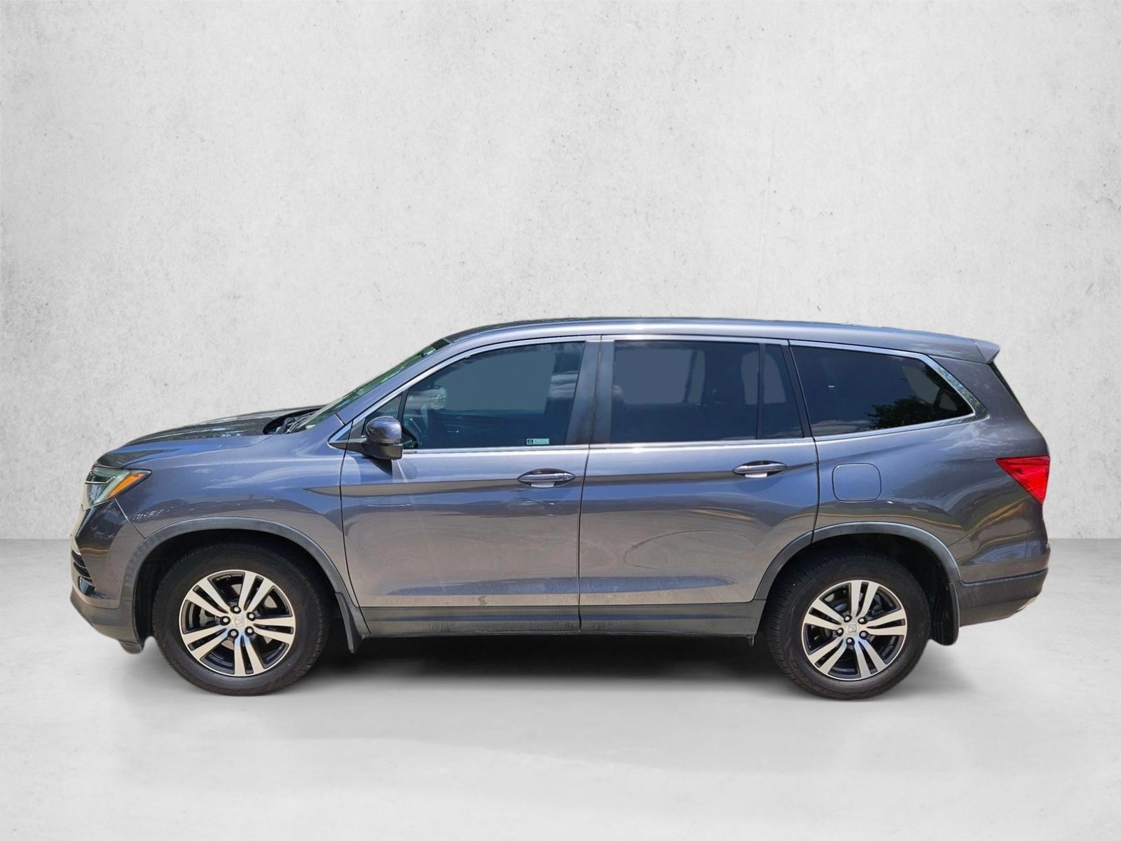 Thumbnail: 2017 Honda Pilot - 2